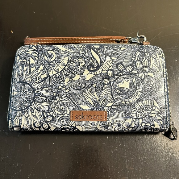 Sakroots Iris large Smartphone Wristlet - Picture 2 of 3